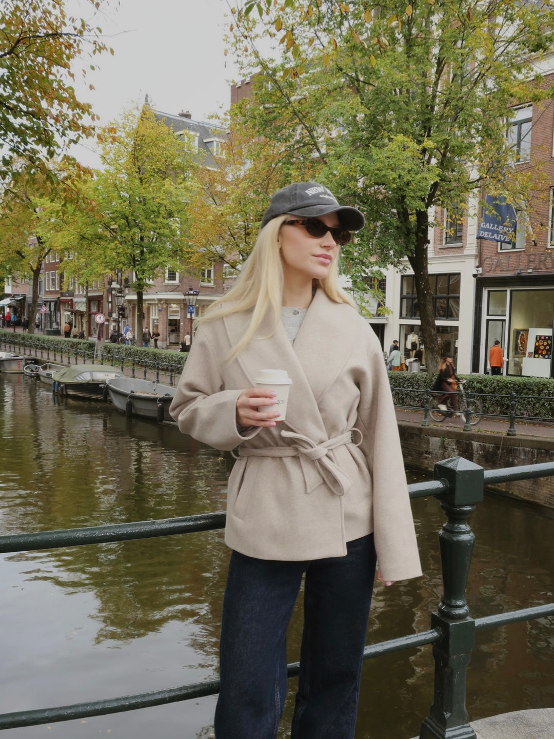 ONLAUGUSTA Short Coat - Beige